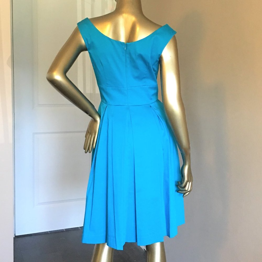 CALVIN KLEIN Sleeveless Pleated Scoop-Neck Dress - Picture 5 of 10